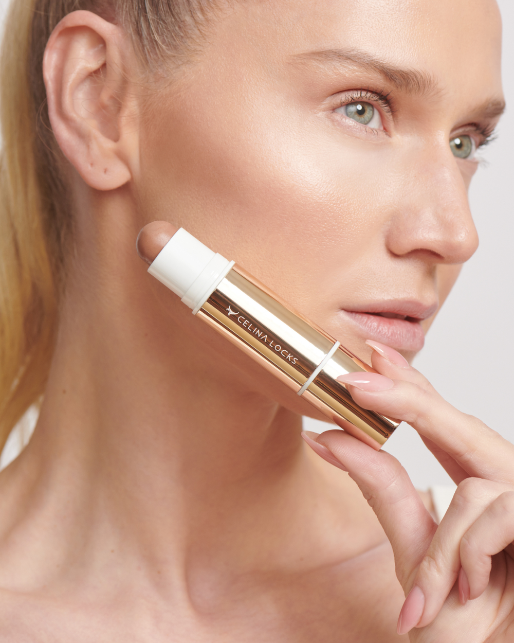 Bronze and Glow Duo Stick - Contorno e Iluminador