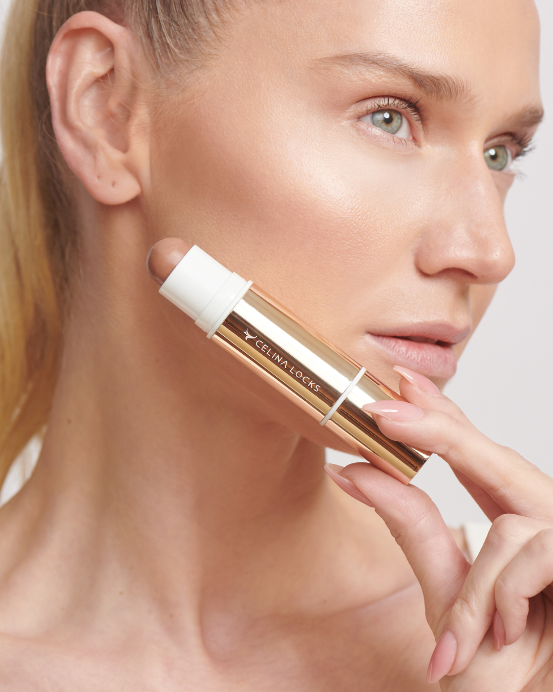 Bronze and Glow Duo Stick - Contorno e Iluminador